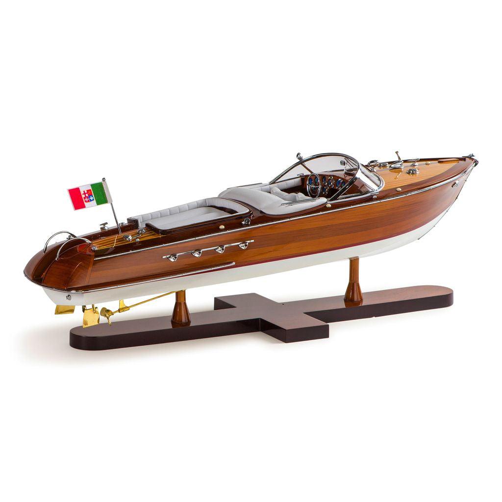 Autentyczny model łodzi Aquarama