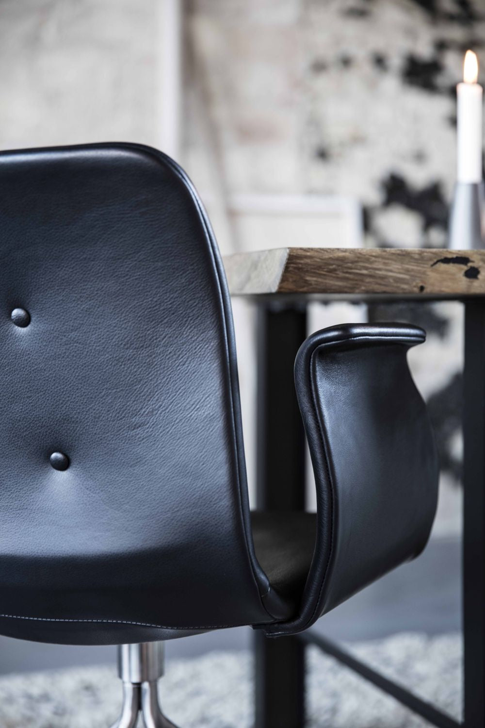 Bent Hansen Primum krzesło z podłokietlami stali nierdzewnej, skórą brandy Davos