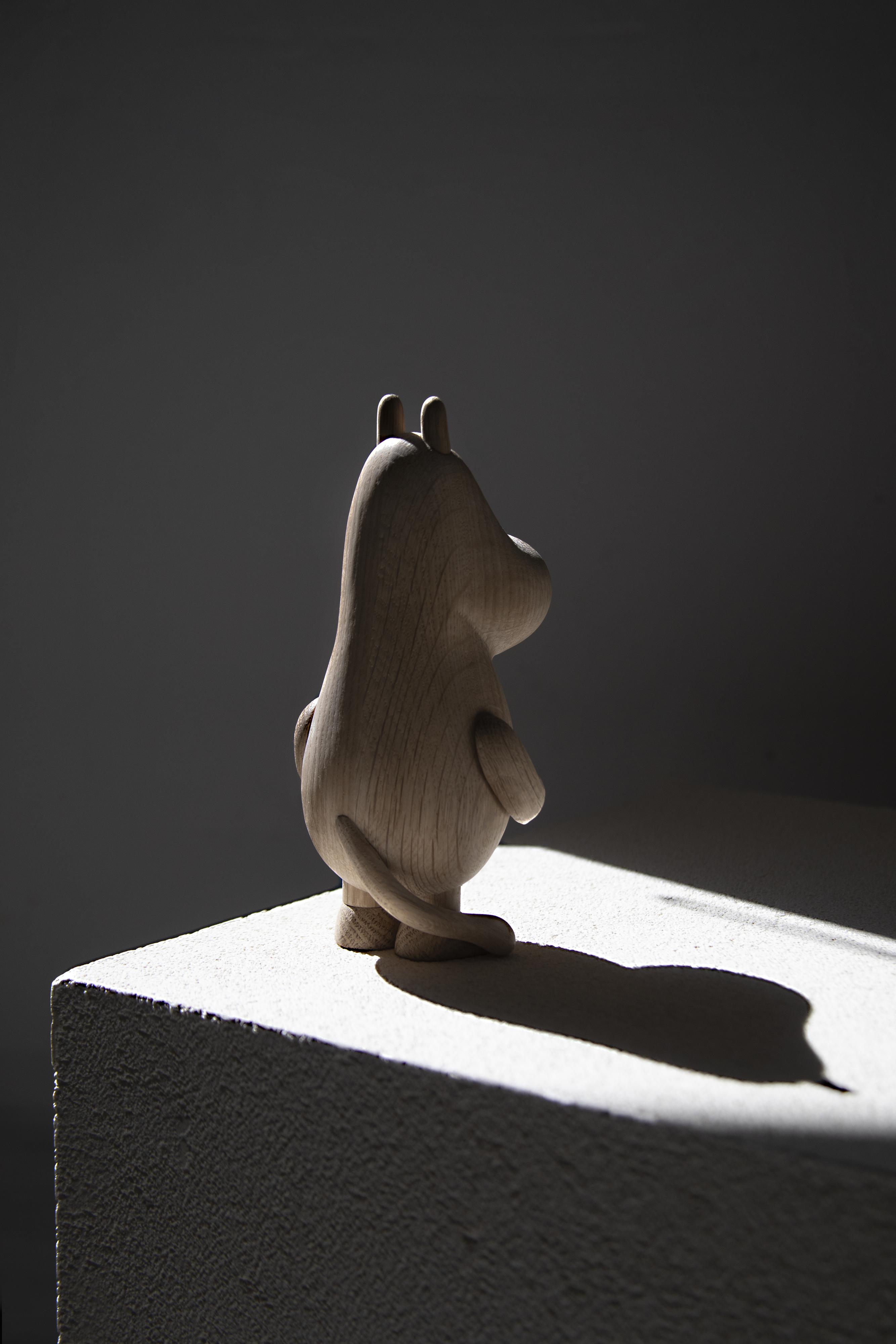 Dziecko Mumintroll drewniana figura dębowa, mała