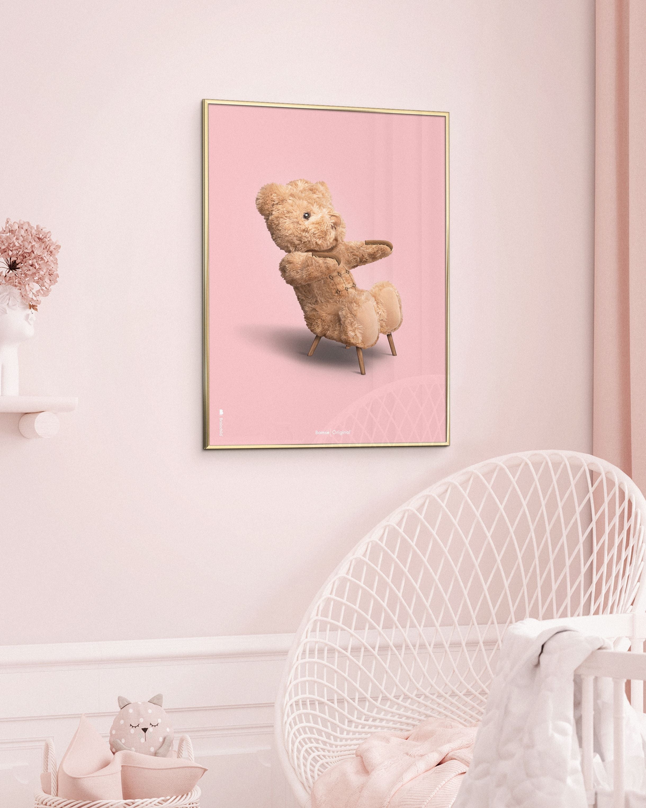 Brainchild Teddy Bear Classic Poster Brass Colored Frame 50x70 Cm, Pink Background