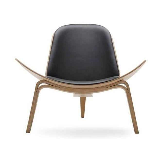 Carl Hansen CH07 krzesło, naoliwiona dębowa/czarna skóra Thor 301