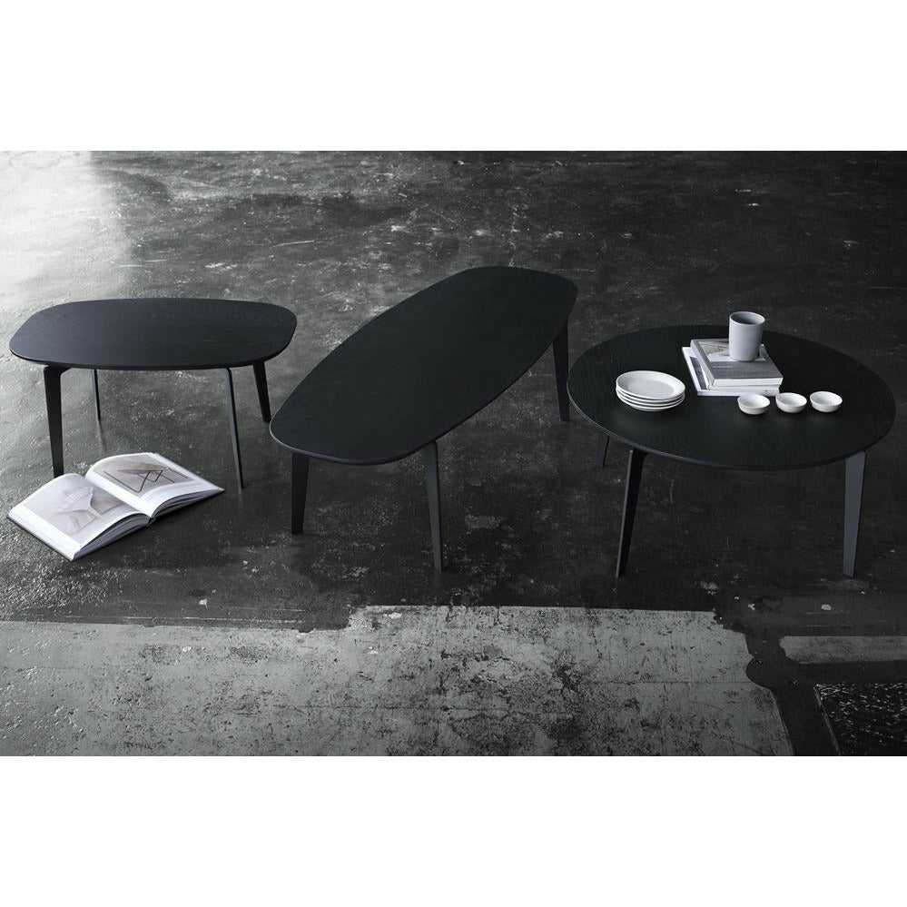Fritz Hansen Dołącz do stolika do kawy Ø80 cm, czarne lakierowane drewno dębowe