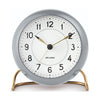 Zegar stołu stacji Arne Jacobsen z alarmem szarym i białym, 12 cm