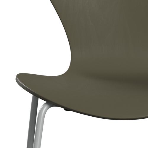 Fritz Hansen 3107 Krzesło bezzapisowe, dziewięć szarych/kolorów oliwek popiołu