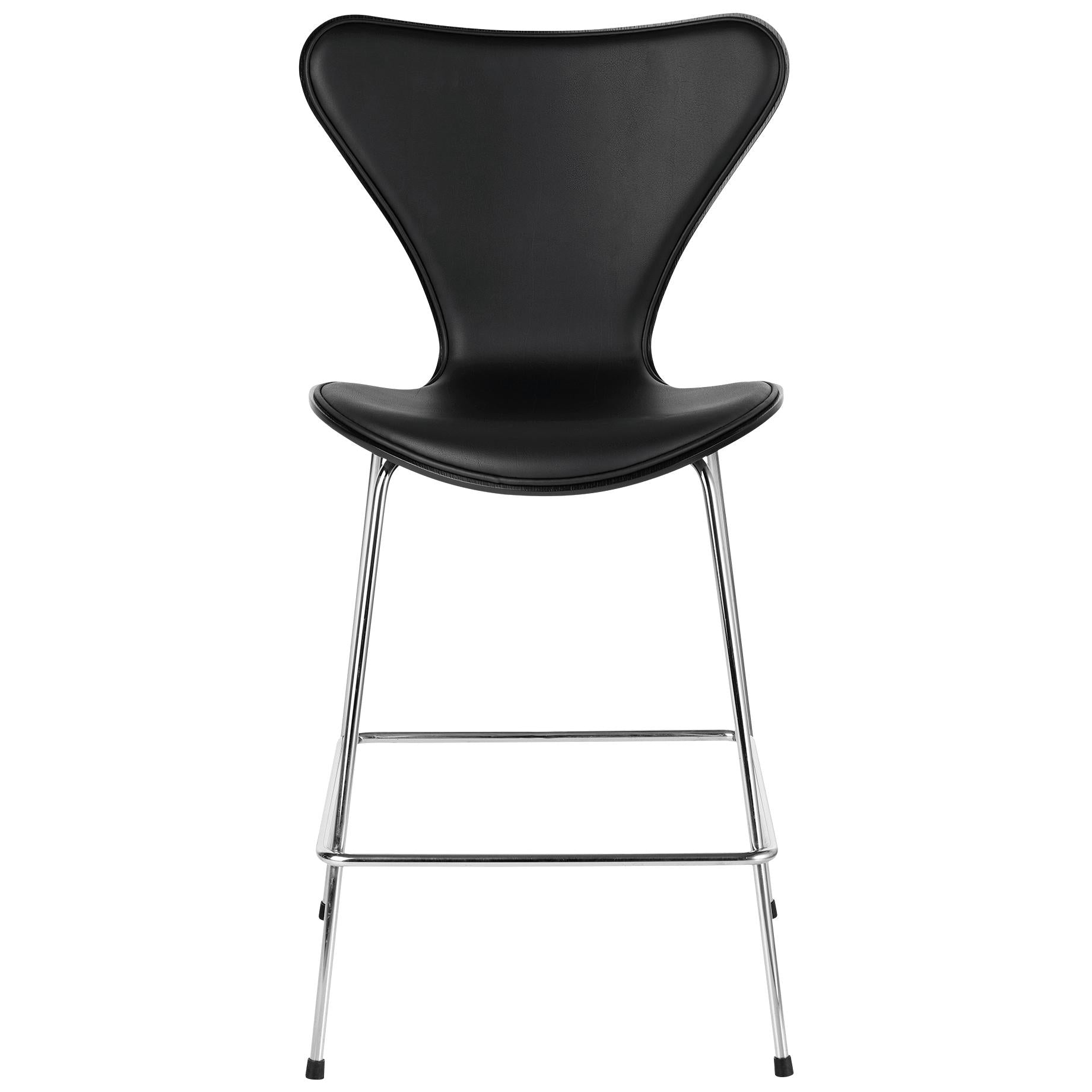 Fritz Hansen Serie 7 Bor krzesło przednie tapicerka skóra 64 cm, czarny