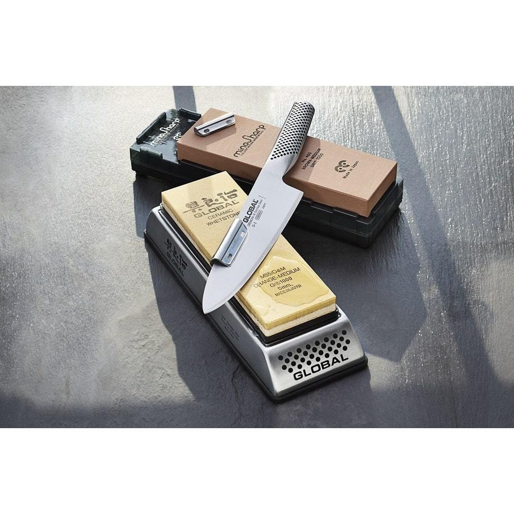Global G 5 Universal Knife zaokrąglony, 18 cm