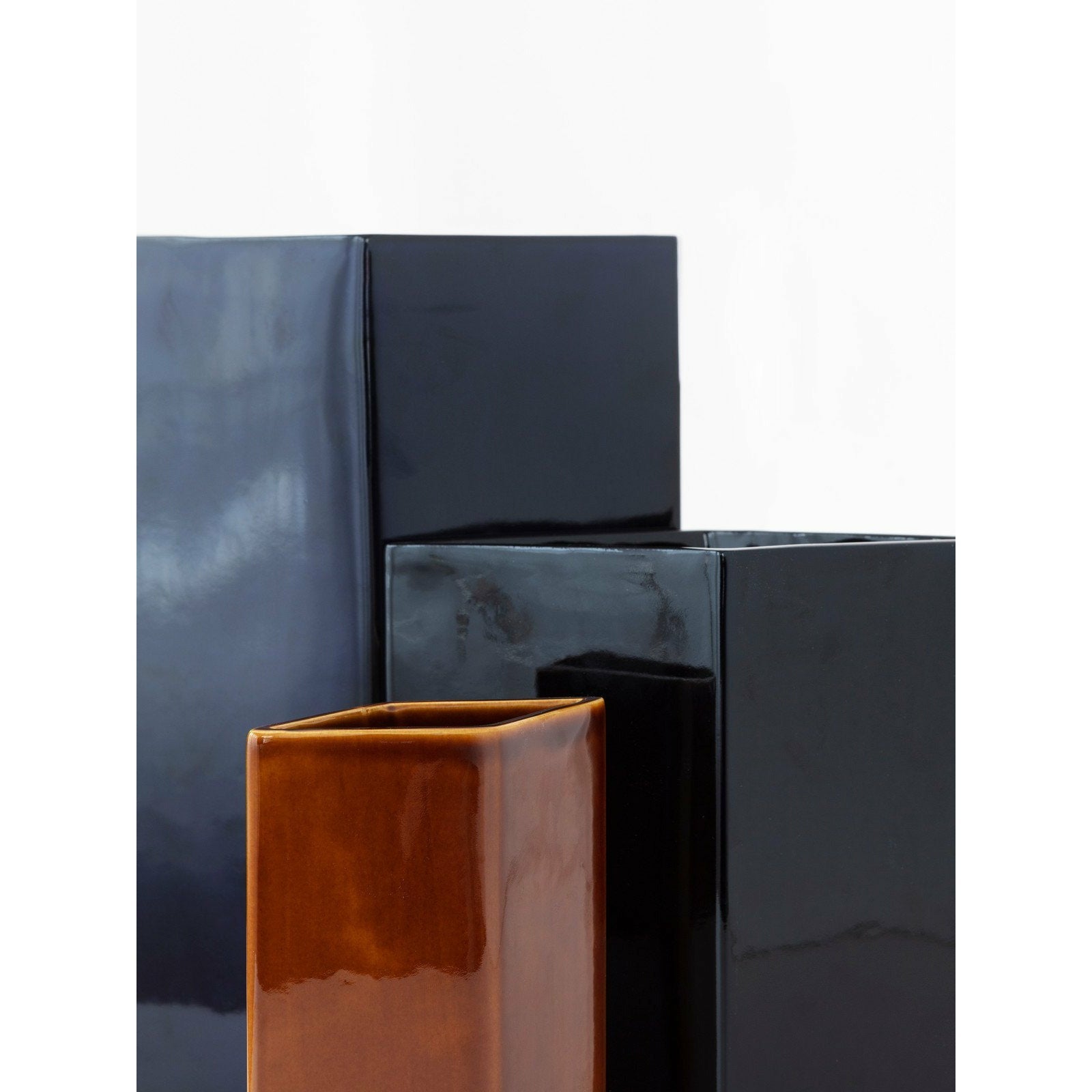Iittala ruutu wazon ceramiczny czarny, 22,5 cm